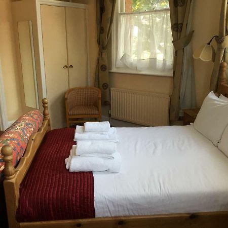 Railway Hotel フェイバーシャム エクステリア 写真