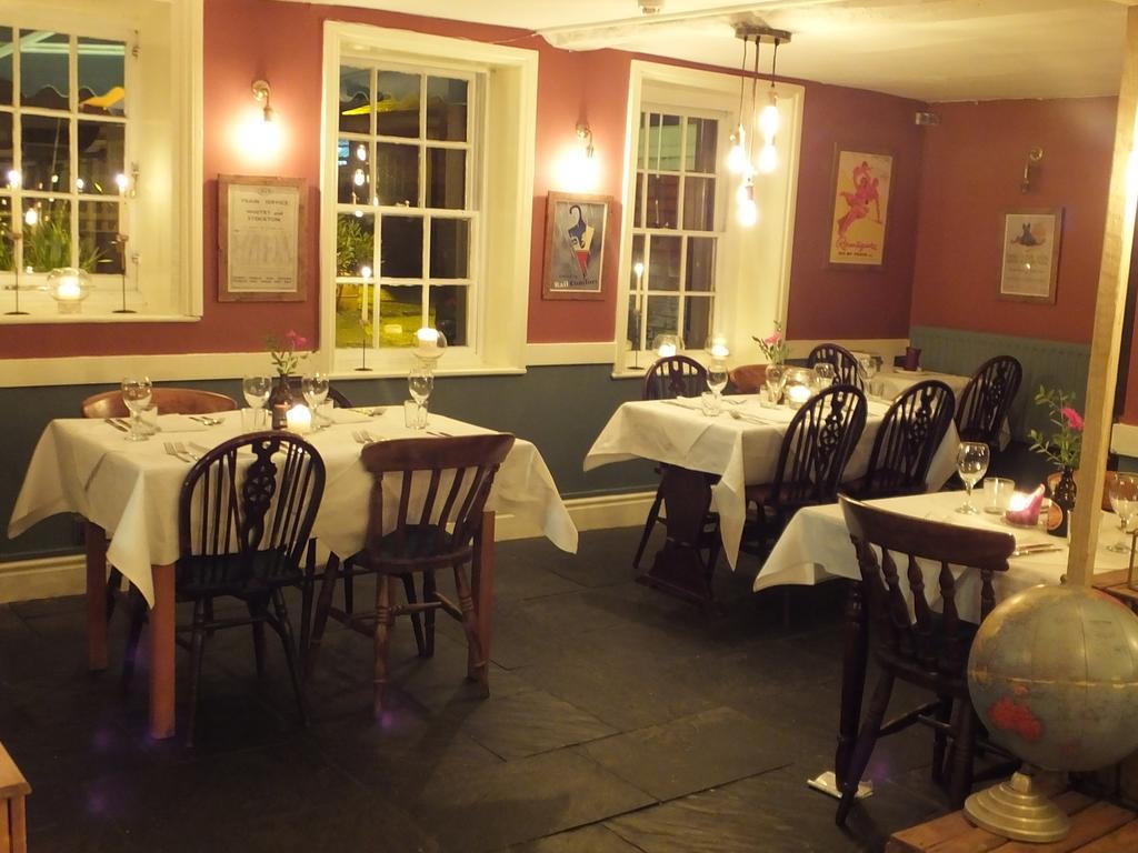Railway Hotel フェイバーシャム エクステリア 写真