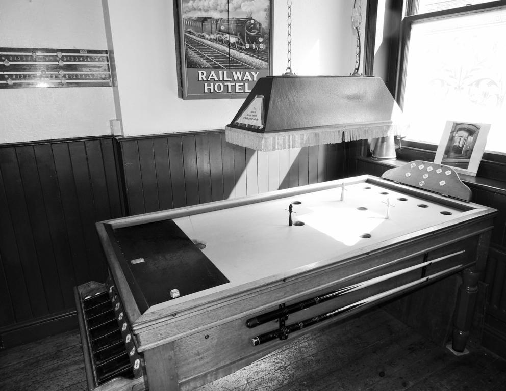 Railway Hotel フェイバーシャム エクステリア 写真